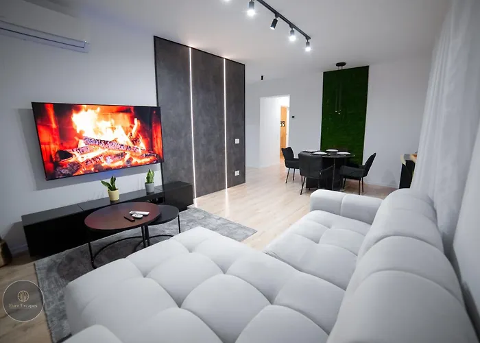 Two-Bedroom Apartment With Wraparound Balcony Near Pipera Metro Bucureşti